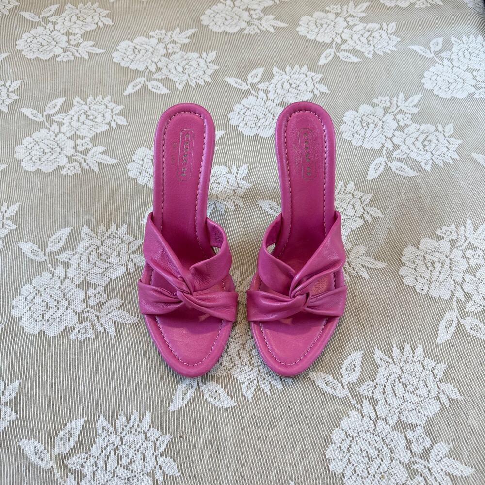 Vintage Coach Pink Leather Knot Heels – Size 8B